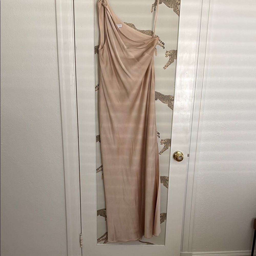 Elegant One-Shoulder Cream Dress